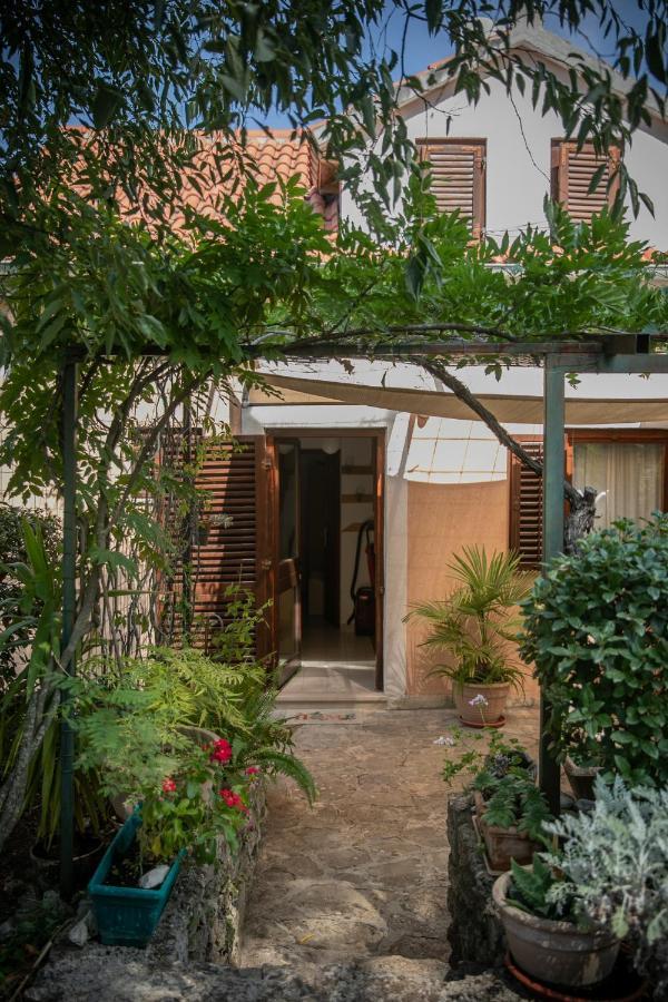 Apartman Silna Your New Home With Terrace And Garden Bobovisca Exterior photo