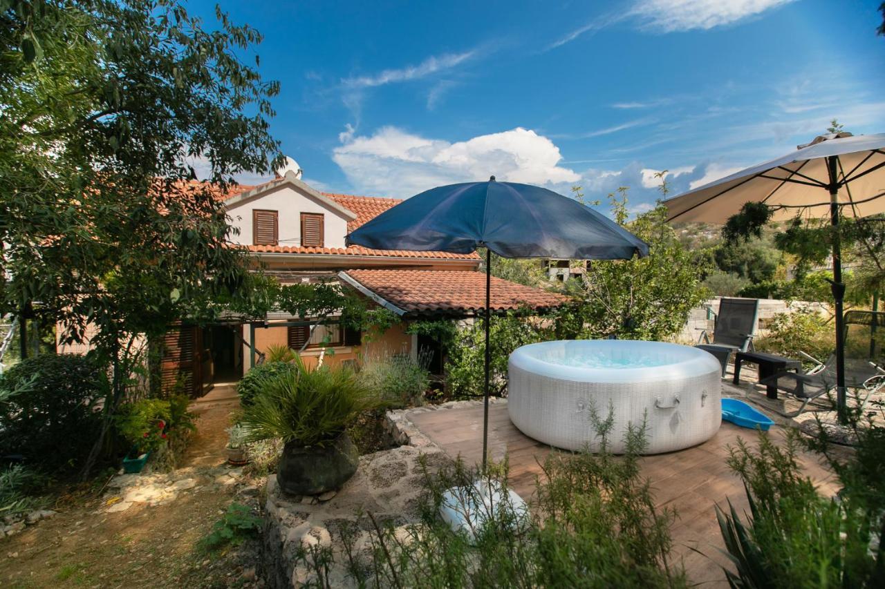 Apartman Silna Your New Home With Terrace And Garden Bobovisca Exterior photo