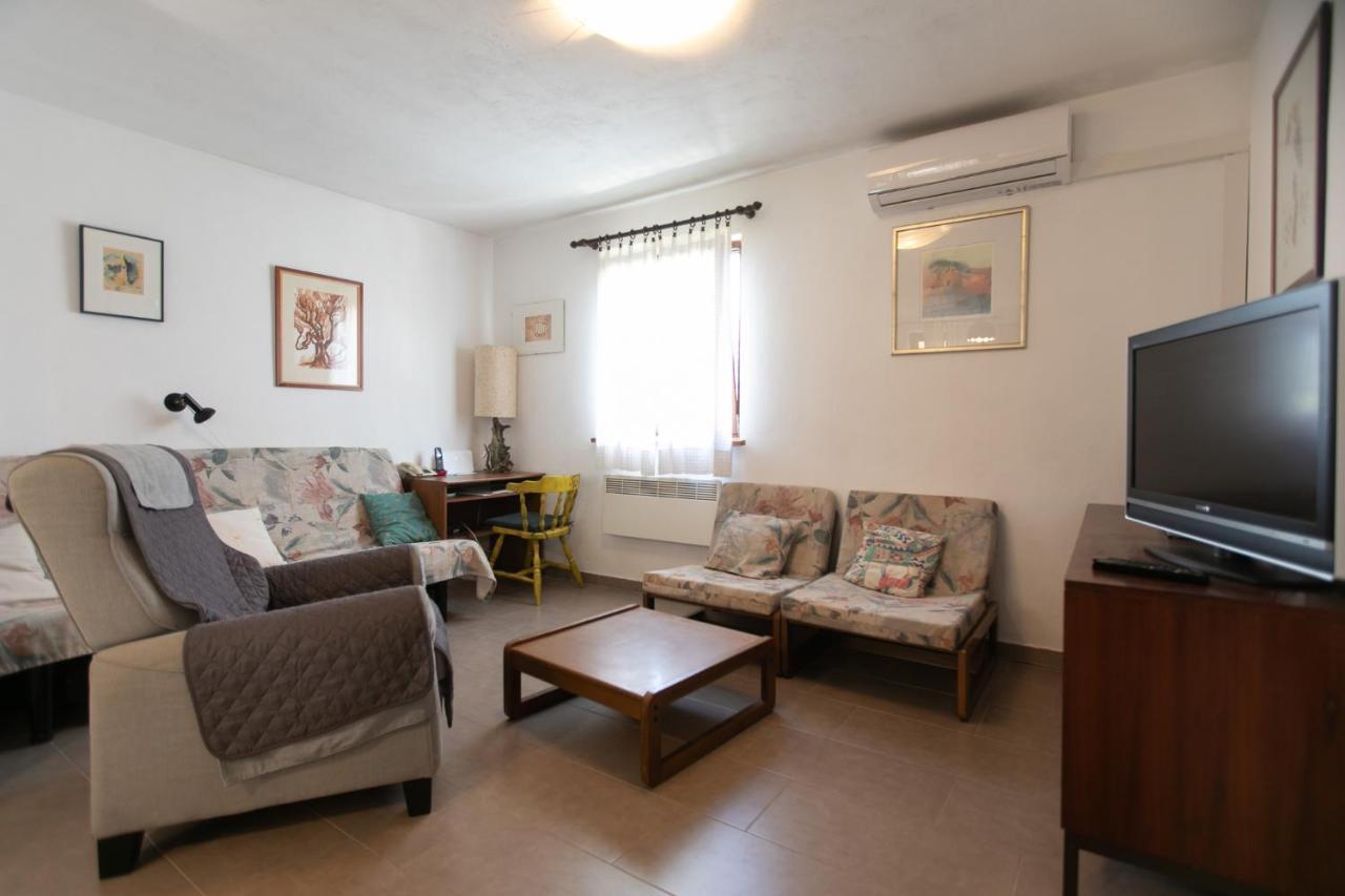 Apartman Silna Your New Home With Terrace And Garden Bobovisca Exterior photo